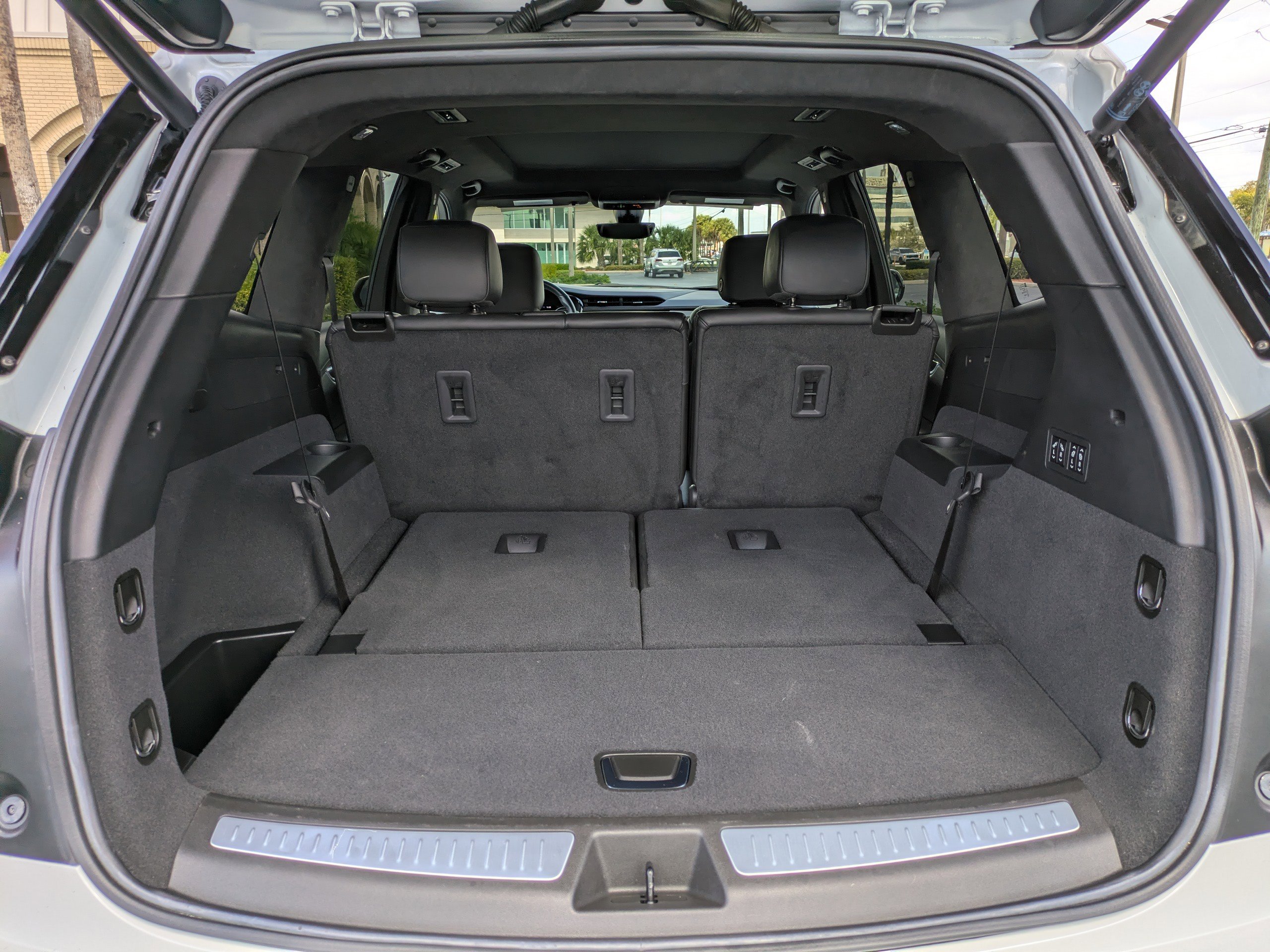 Certified 2023 Cadillac XT6 Premium Luxury w/ Platinum Package image 11