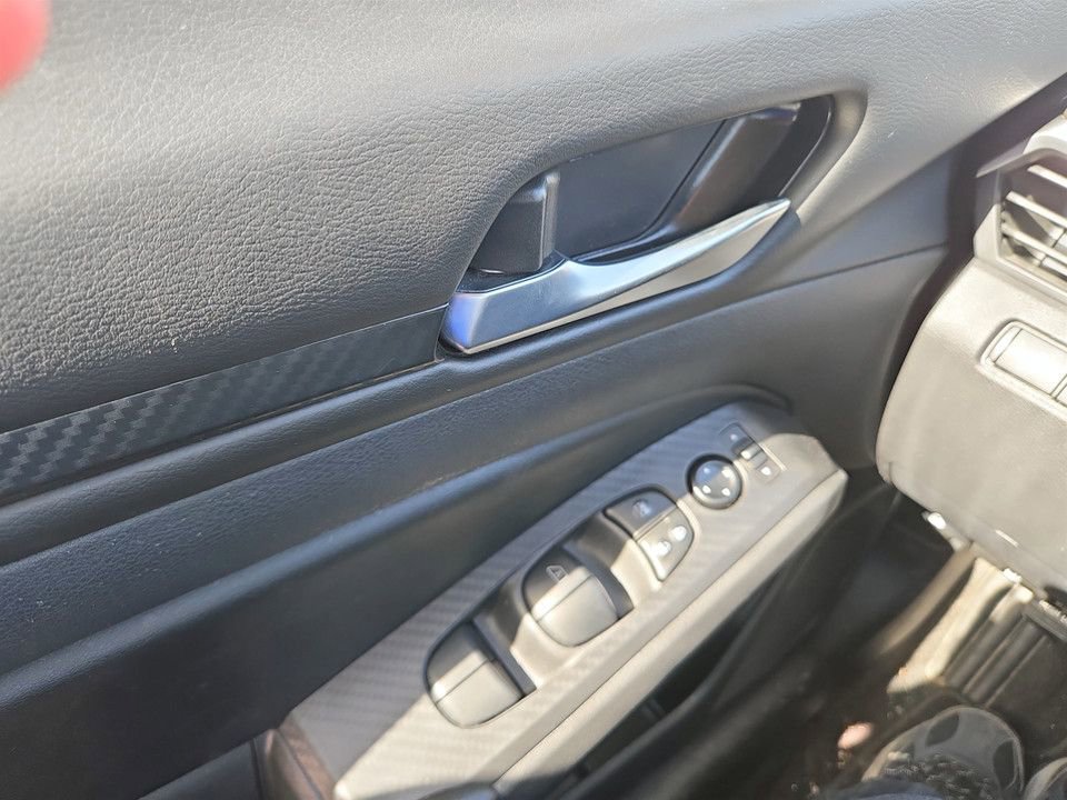 Used 2025 Nissan Altima 2.5 SV FWD image 22
