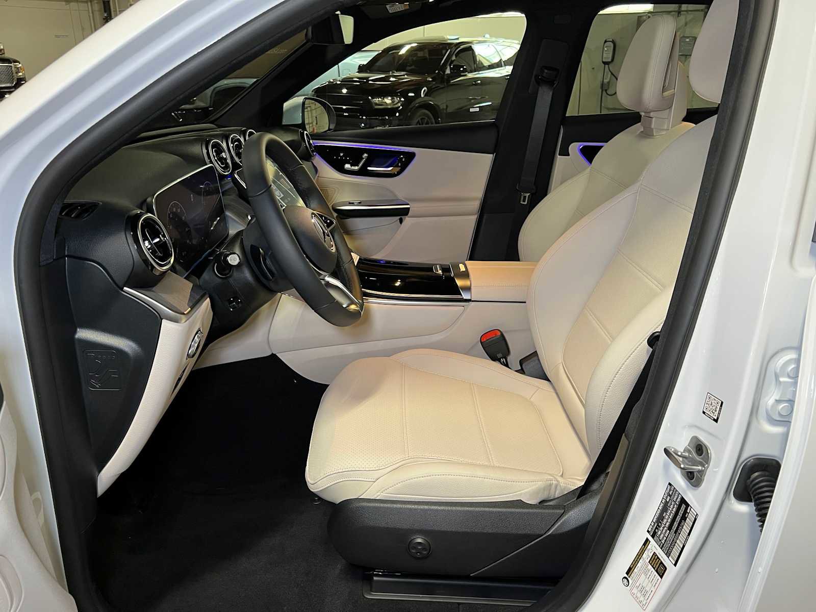 New 2025 Mercedes-Benz GLC 300 4MATIC image 20