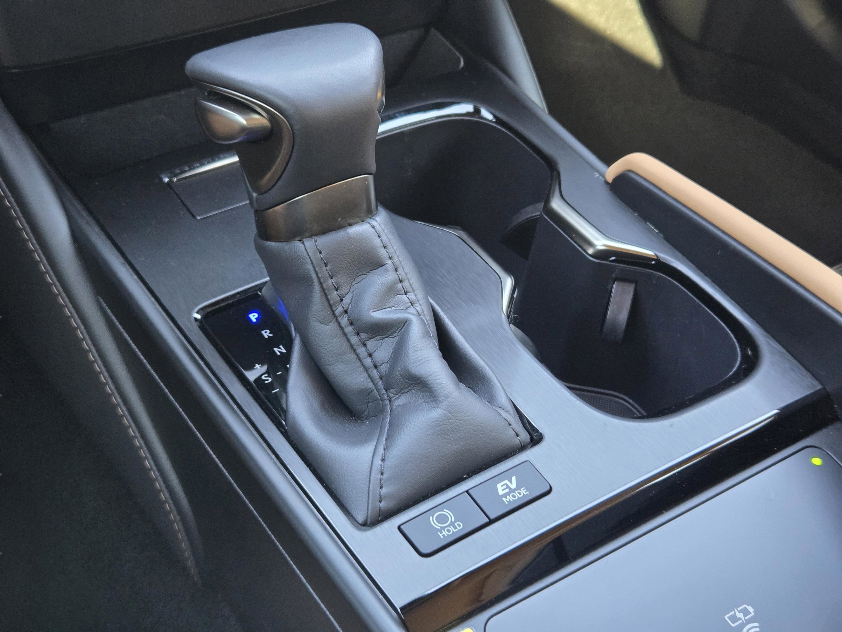 Used 2025 Lexus ES 300h w/ Premium Package FWD image 19
