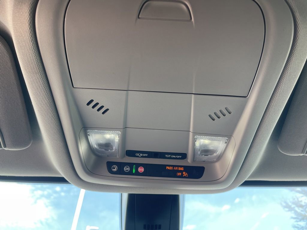 Certified 2023 GMC Acadia SLE w/ Driver Convenience Package image 34