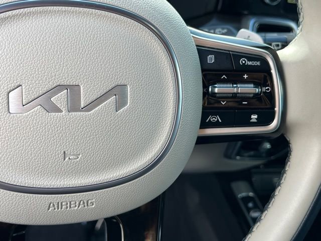 Used 2023 Kia Sorento SX Prestige image 24