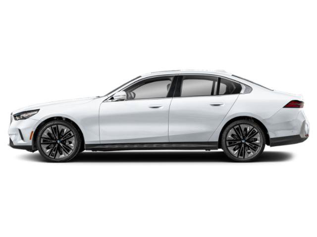 Used 2024 BMW 530i xDrive w/ Premium Package AWD/4WD image 3