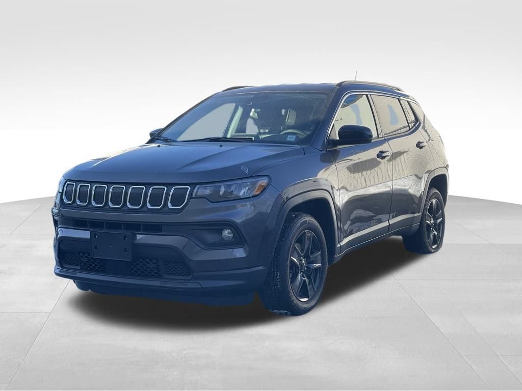 Used 2022 Jeep Compass Latitude AWD/4WD image 2