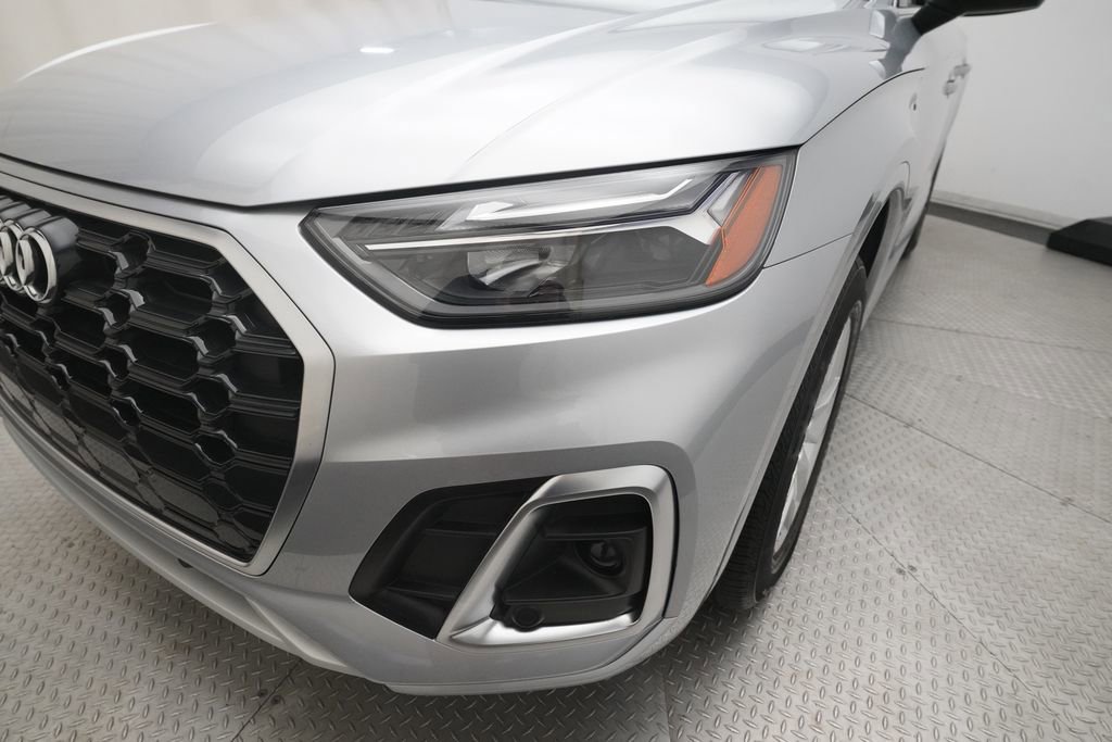 Used 2023 Audi Q5 2.0T Premium w/ Convenience Package AWD/4WD image 24