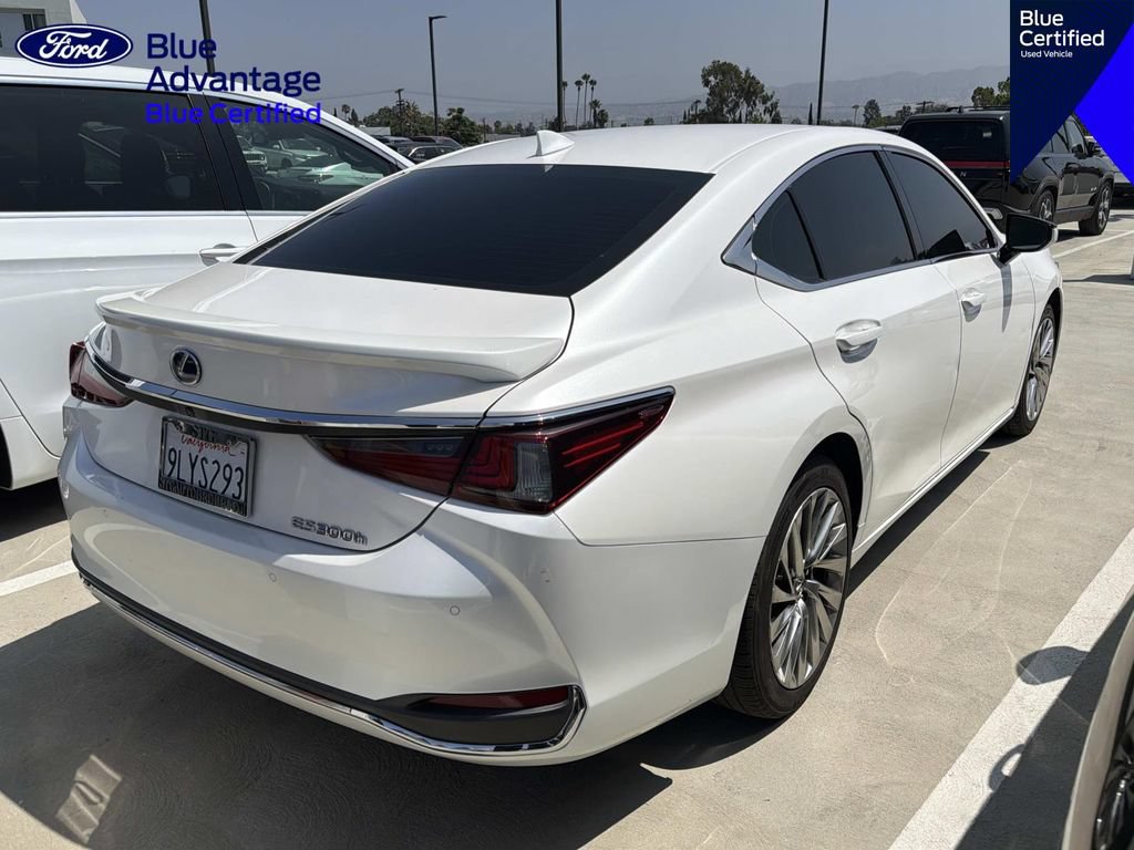 Used 2021 Lexus ES 300h w/ Luxury Package FWD image 10
