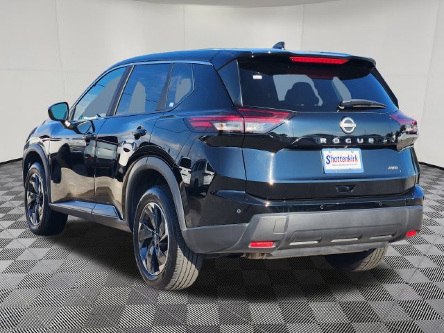 Used 2025 Nissan Rogue SV AWD/4WD image 7