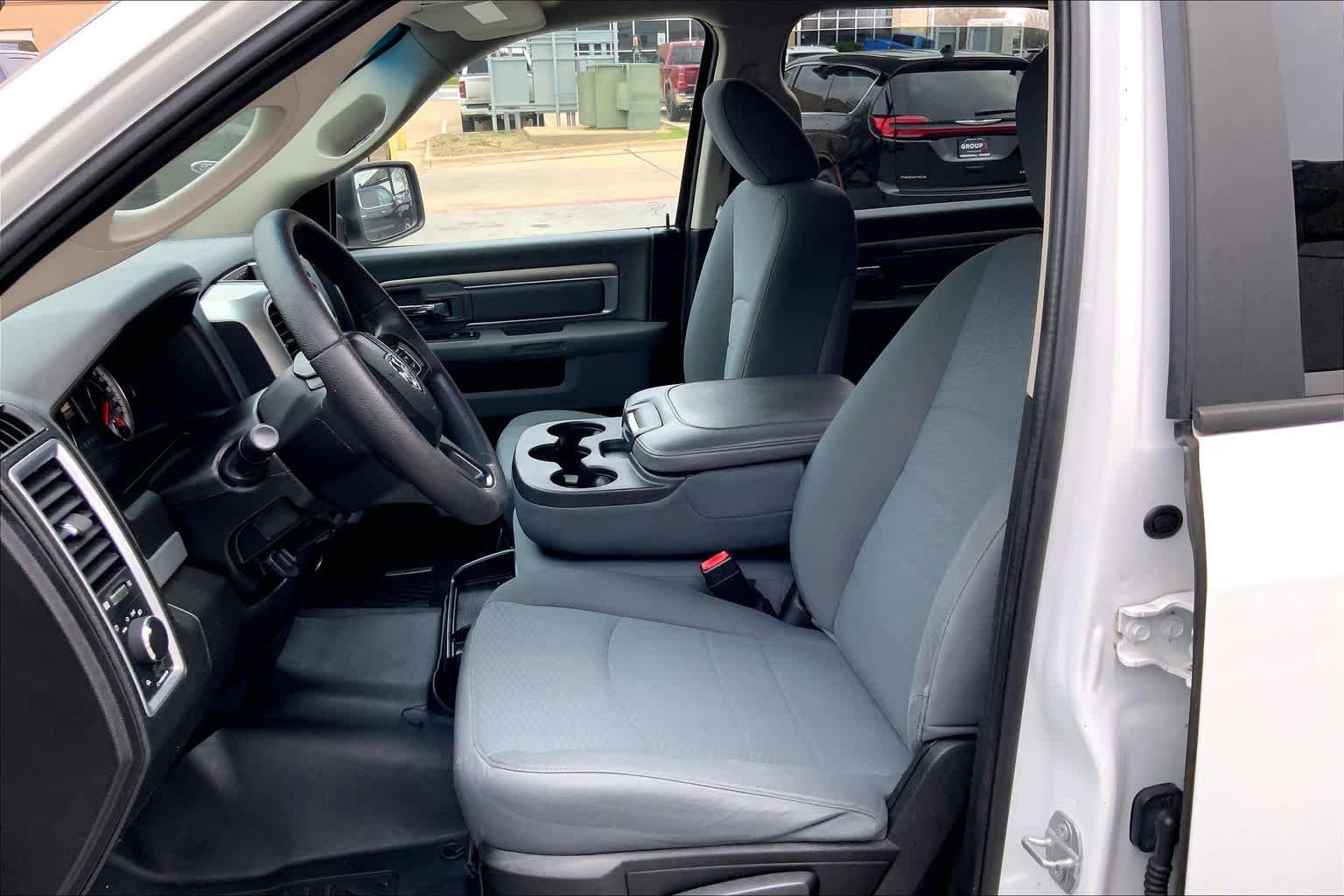 Used 2019 RAM 1500 Classic SLT RWD image 8