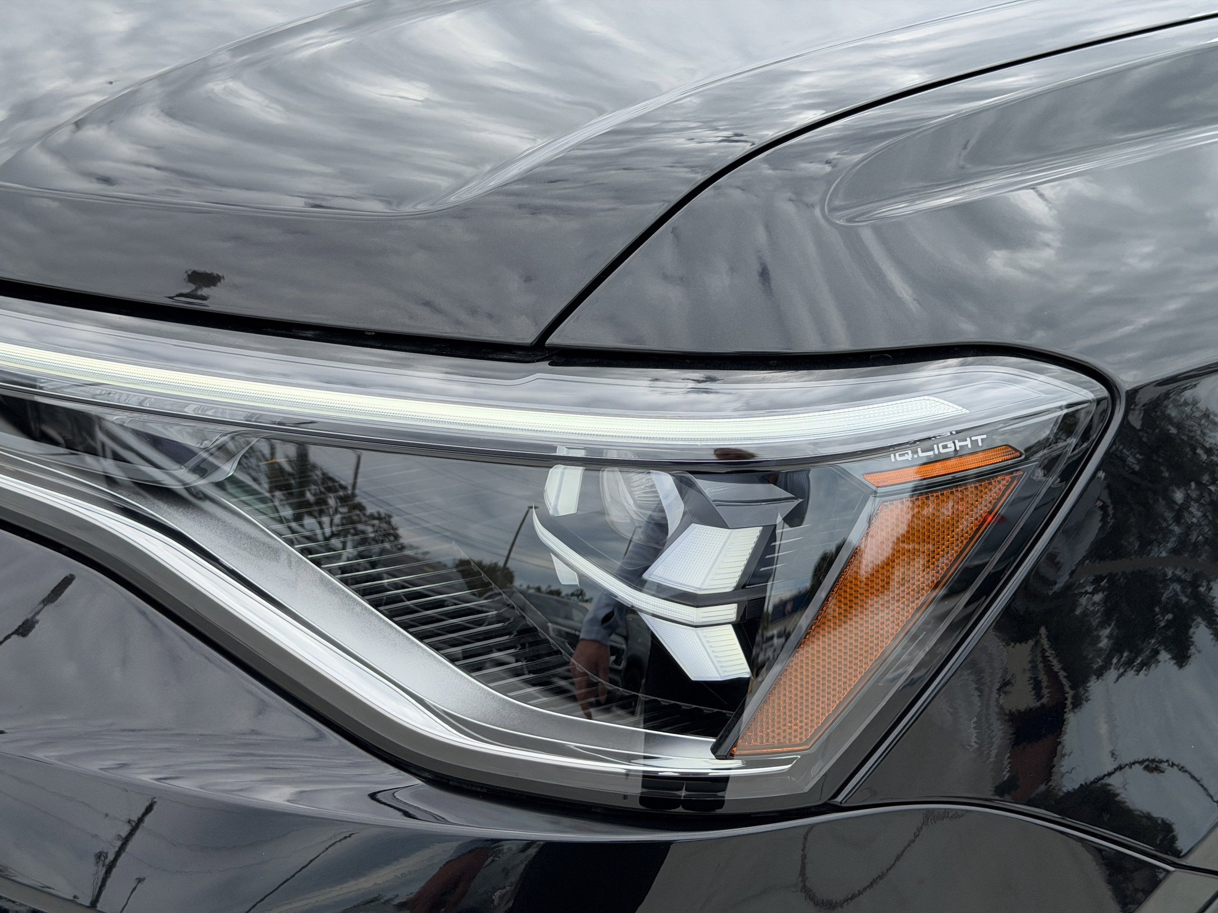 New 2026 Volkswagen Taos SE FWD image 8