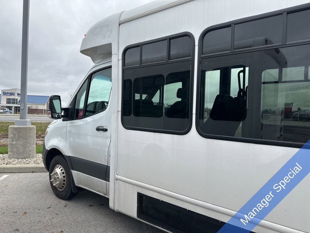 Used 2022 Mercedes-Benz Sprinter 3500 image 9