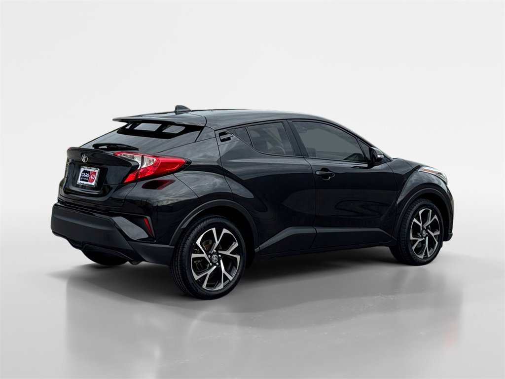 Used 2021 Toyota C-HR XLE image 7