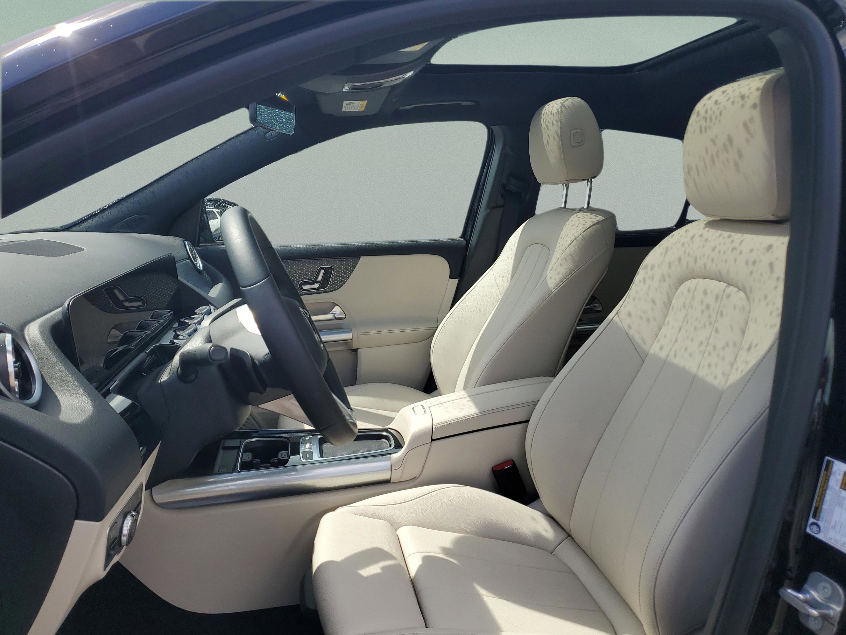 Certified 2025 Mercedes-Benz GLA 250 image 16