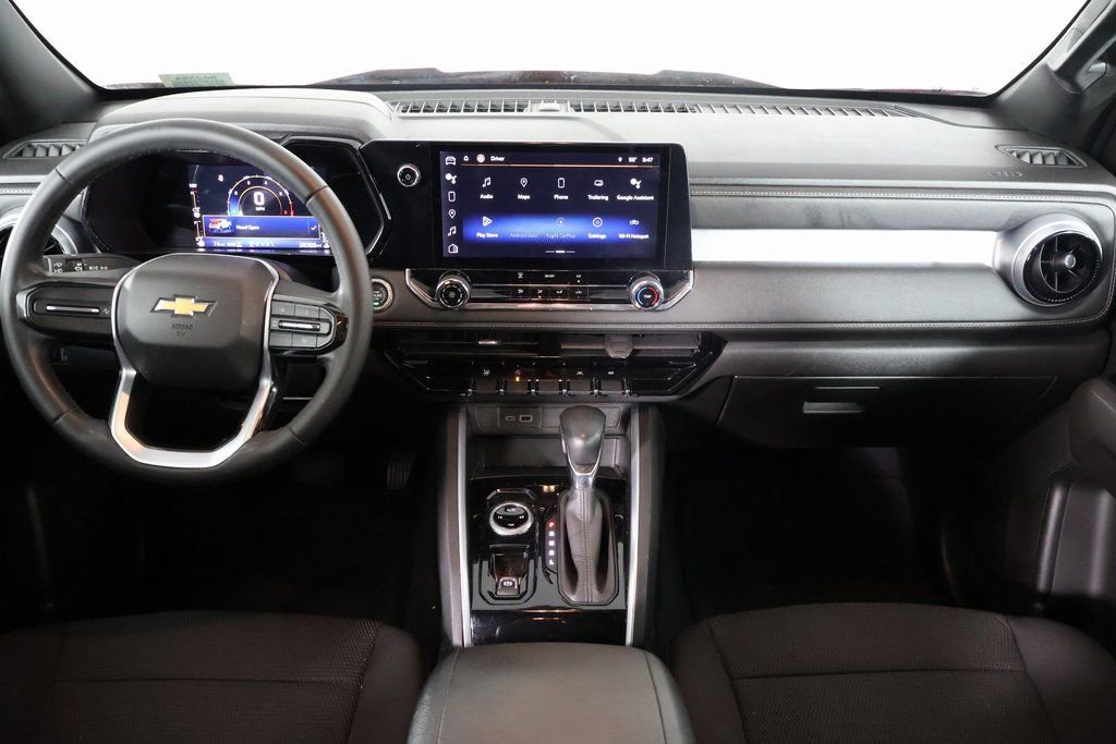 Used 2023 Chevrolet Colorado LT AWD/4WD image 8