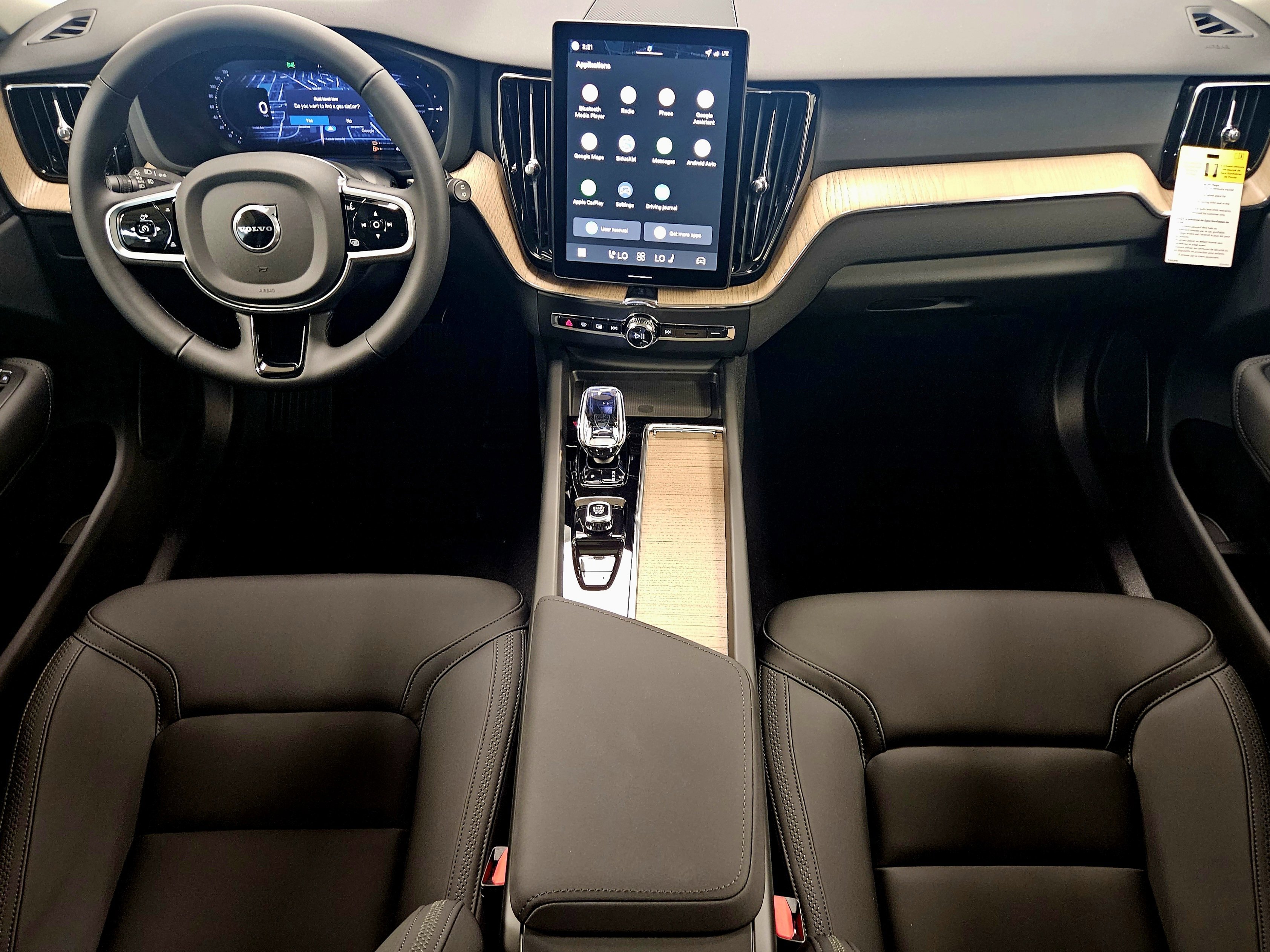 New 2026 Volvo XC60 T8 Plus w/ Protection Package Premier AWD/4WD image 13