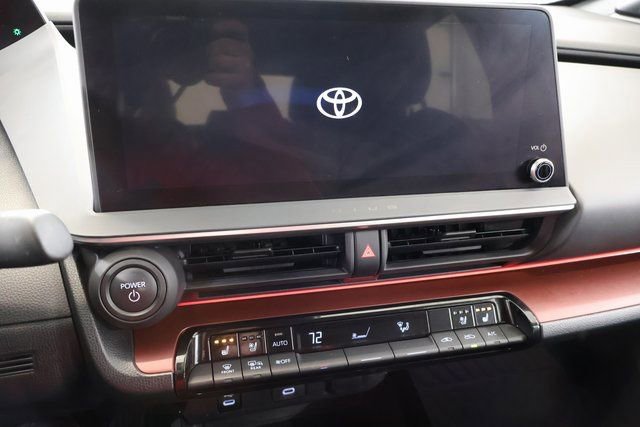 Used 2023 Toyota Prius Prime Premium image 18