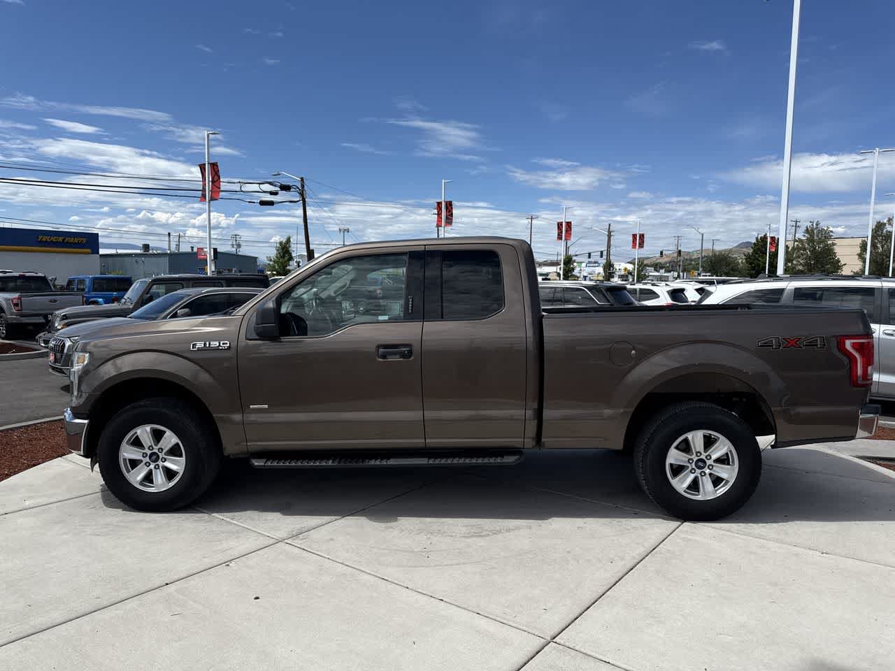 Used 2015 Ford F150 XLT w/ Trailer Tow Package AWD/4WD image 2