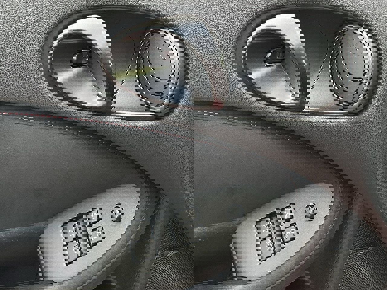 Used 2016 Nissan 370Z NISMO image 13