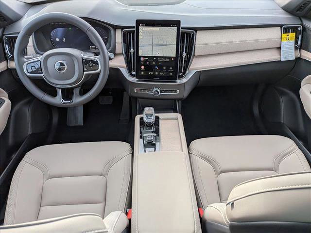 New 2026 Volvo XC90 T8 Plus w/ Protection Package Premier AWD/4WD image 16