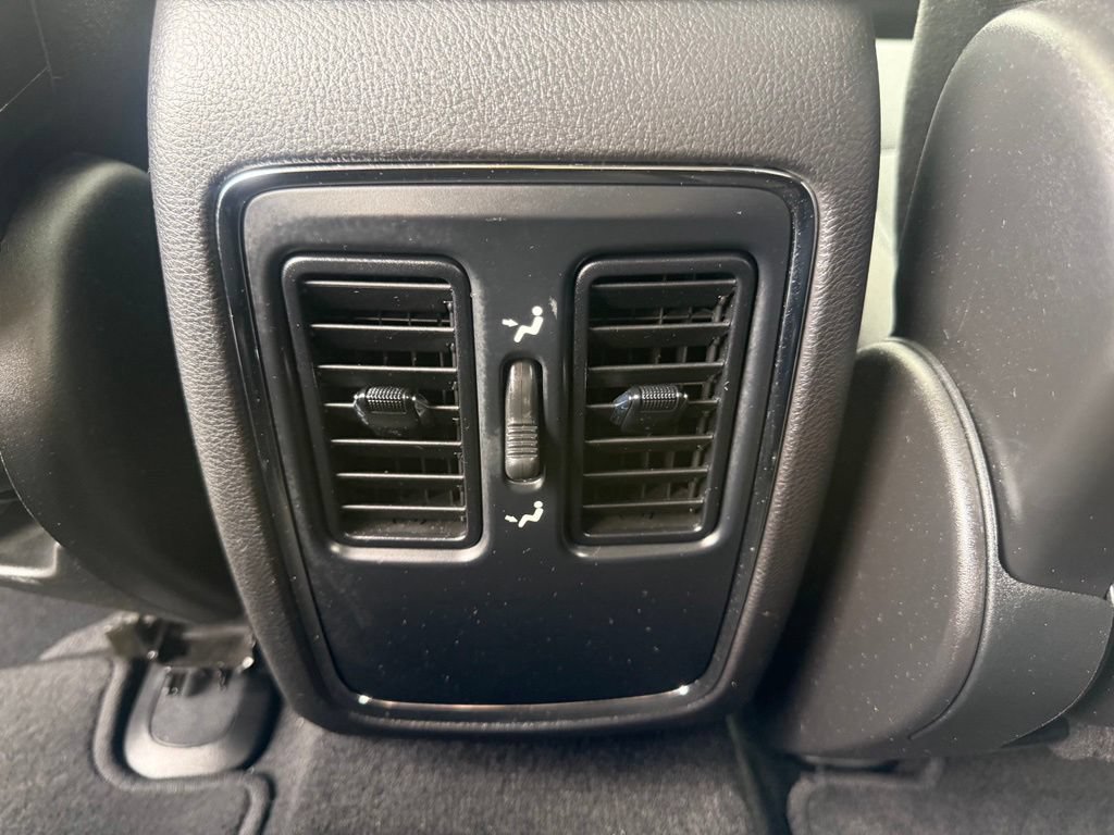 Used 2013 Dodge Durango SXT w/ Rallye Appearance Group AWD/4WD image 33