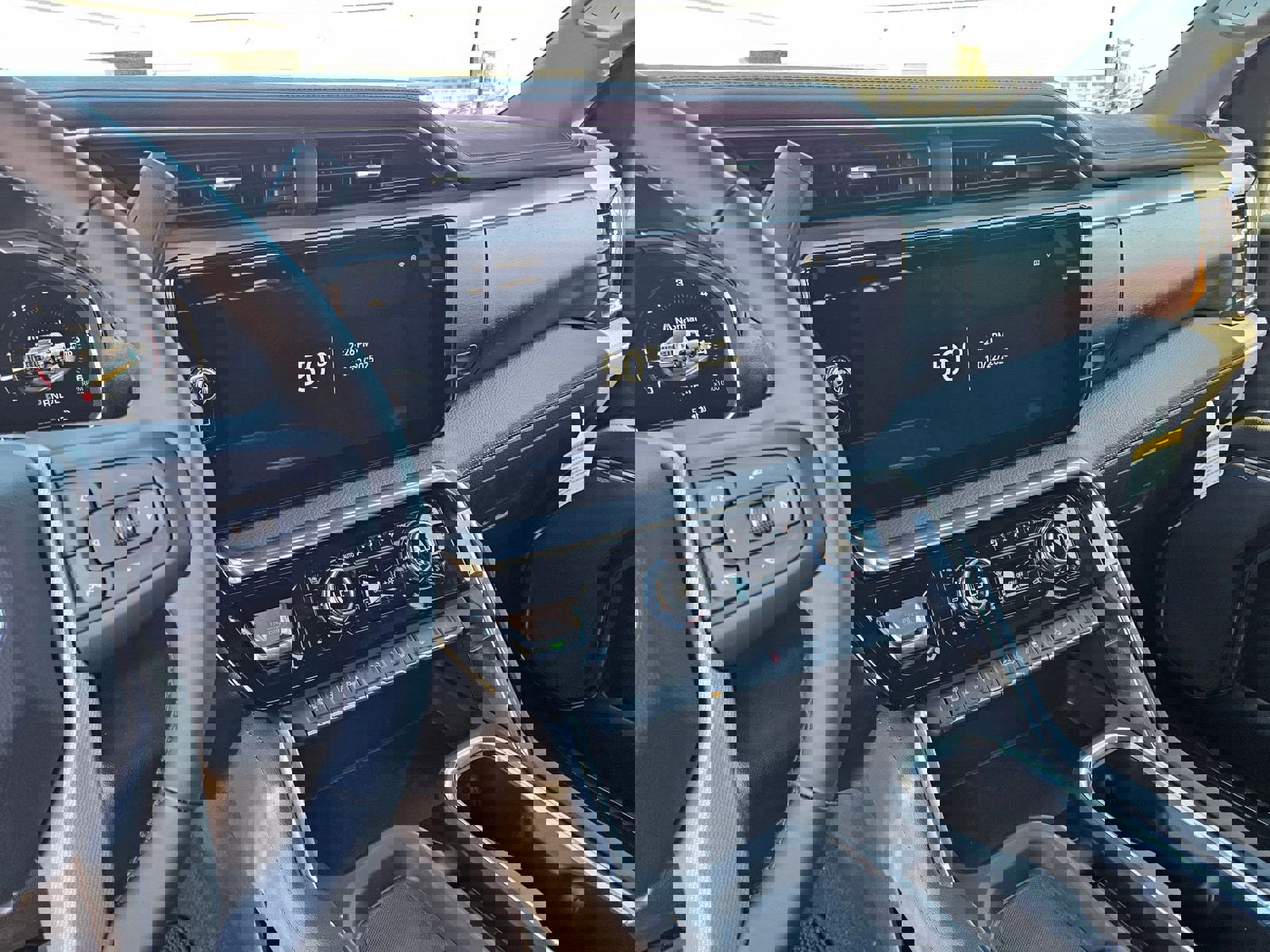 New 2026 GMC Sierra 2500 Denali w/ Denali Reserve Package image 15