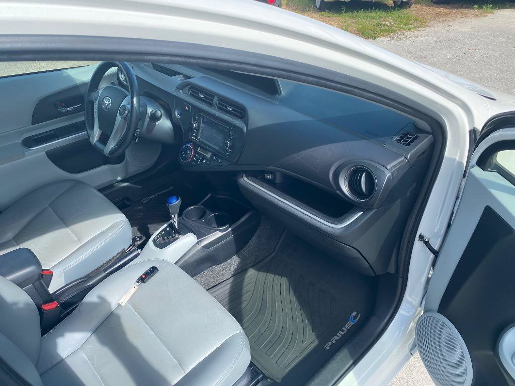 Used 2014 Toyota Prius C Four FWD image 20