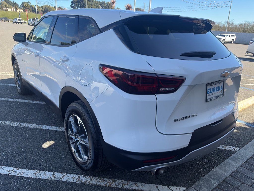 Used 2025 Chevrolet Blazer LT AWD/4WD image 20