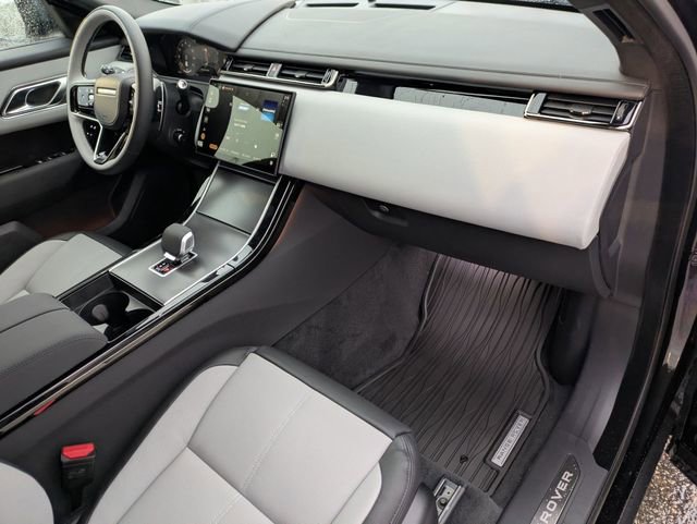 New 2026 Land Rover Range Rover Velar Dynamic SE image 19