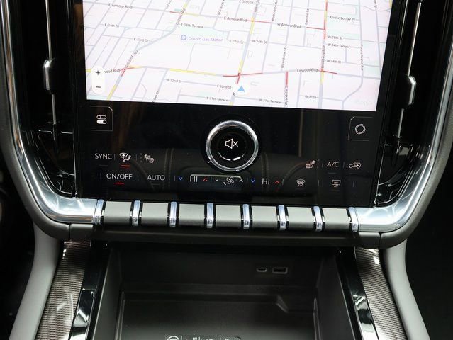 New 2026 GMC Yukon XL Elevation AWD/4WD image 32