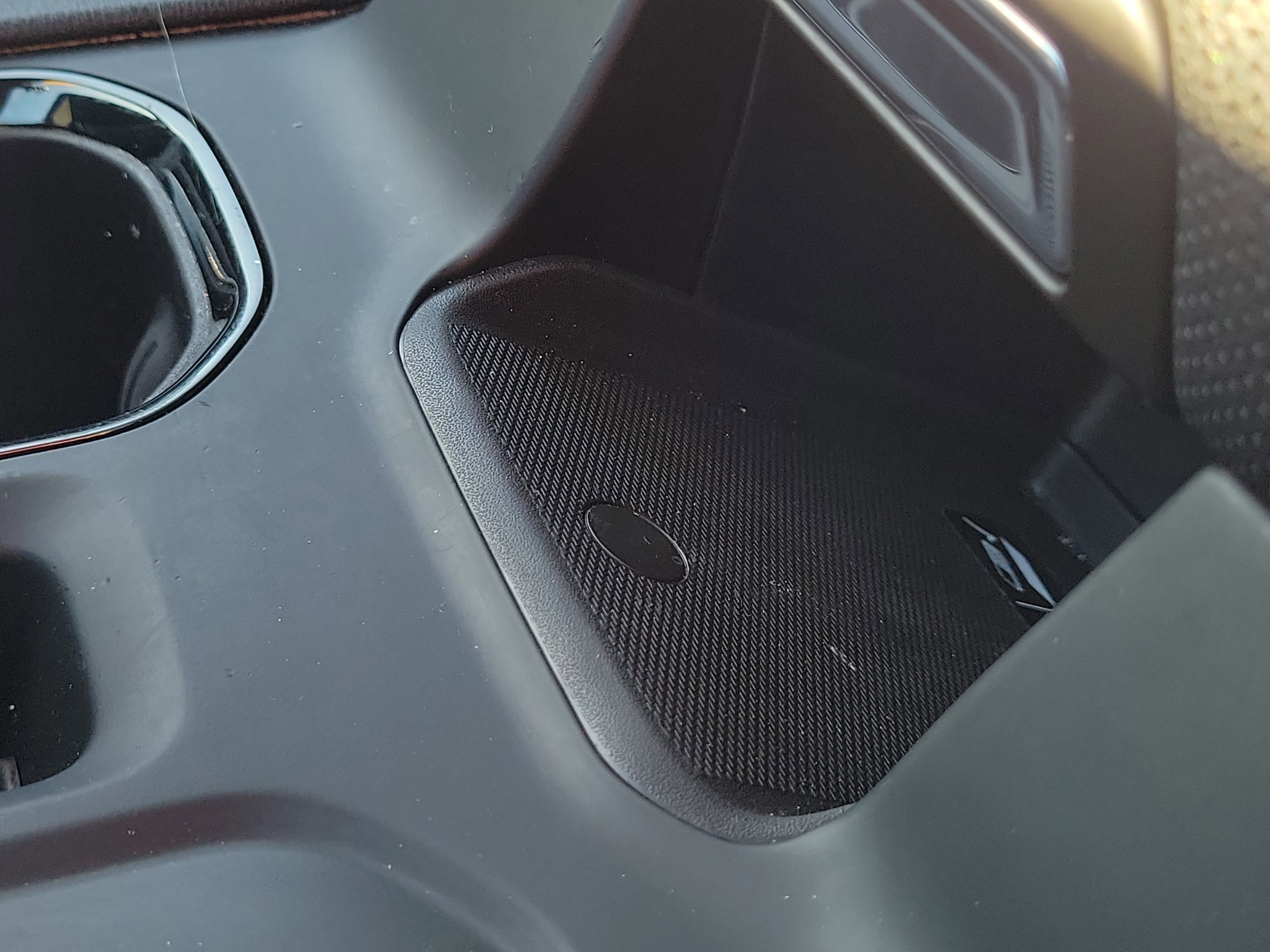 Used 2024 GMC Sierra 1500 AT4 w/ Technology Package image 32