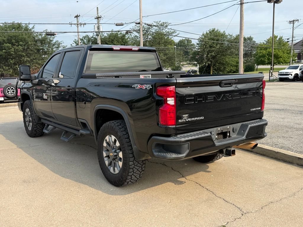 Used 2024 Chevrolet Silverado 2500 Custom AWD/4WD image 9