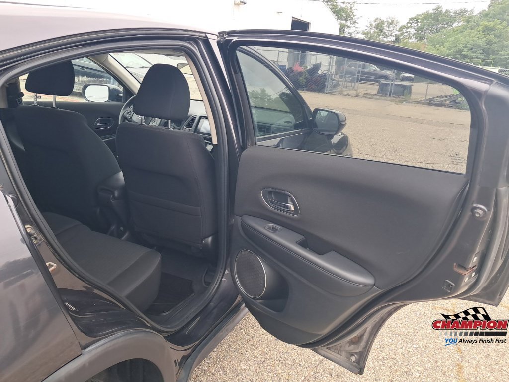 Used 2017 Honda HR-V EX image 14