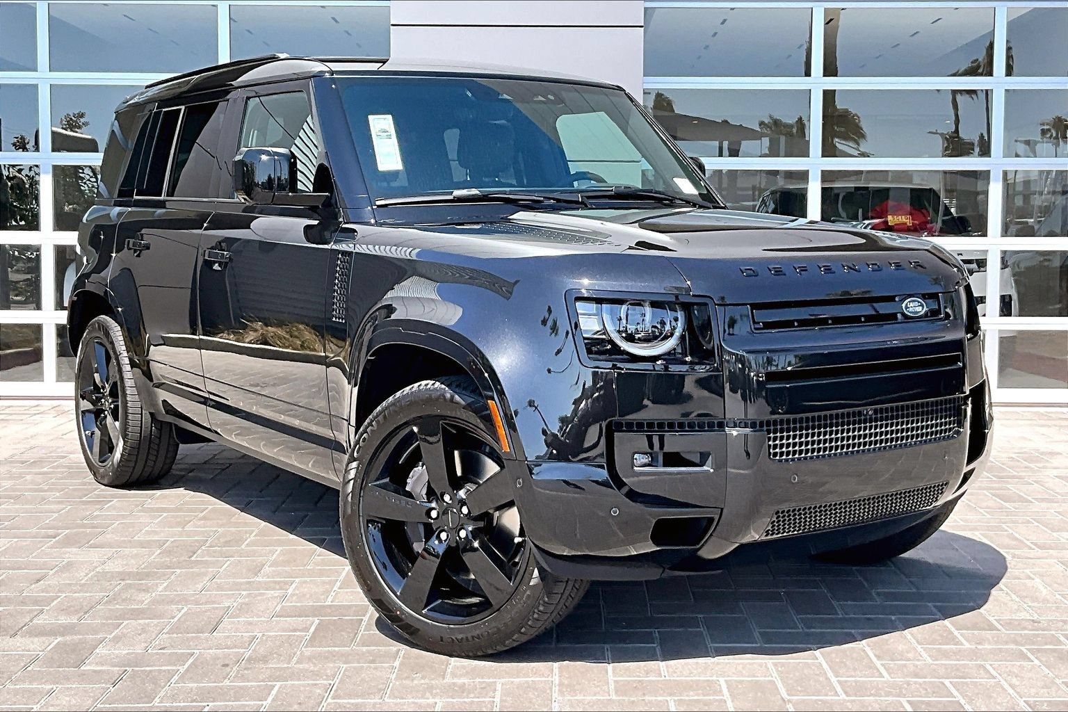 New 2026 Land Rover Defender 110 X-Dynamic SE AWD/4WD image 2