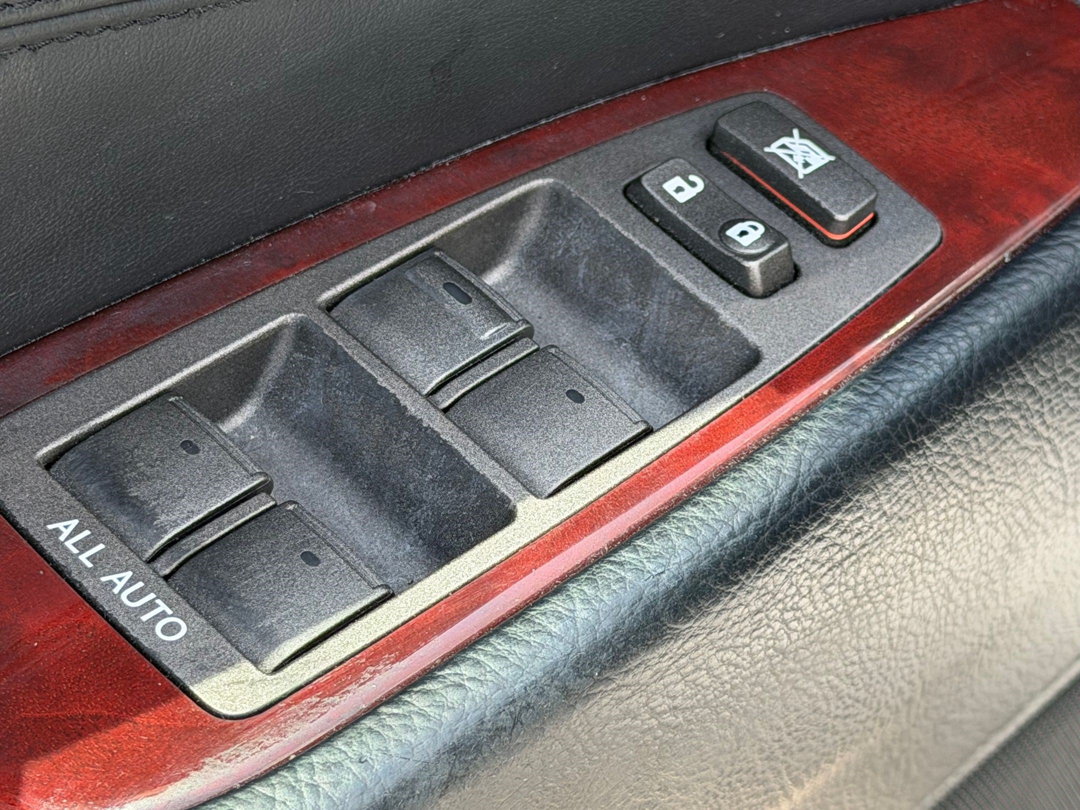 Used 2011 Lexus LS 460 L w/ Luxury Pkg RWD image 13