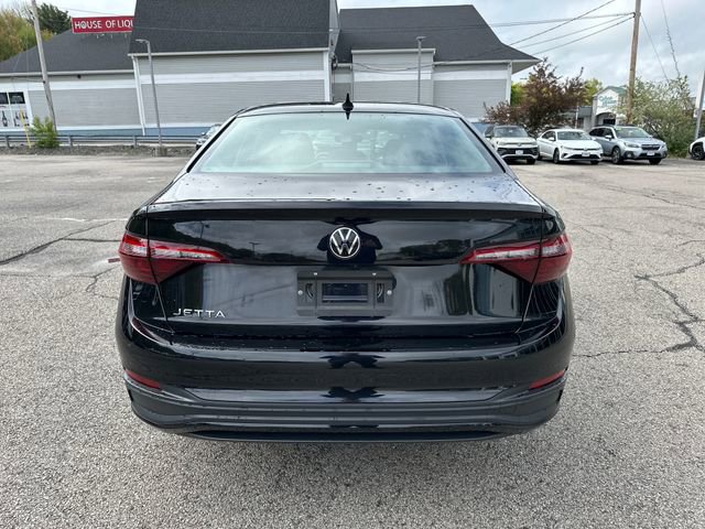 Certified 2024 Volkswagen Jetta S FWD image 8