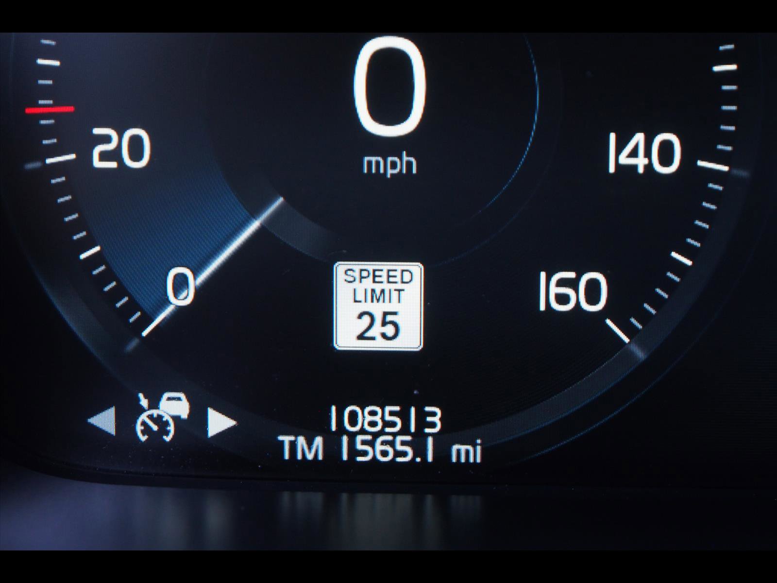 Used 2017 Volvo S90 T6 Inscription w/ Vision Package image 34