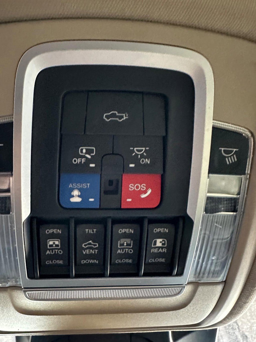 Used 2021 RAM 1500 Limited AWD/4WD image 24