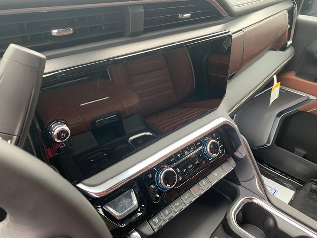 New 2026 GMC Sierra 2500 Denali Ultimate image 13