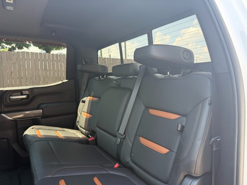 Used 2021 GMC Sierra 1500 AT4 w/ AT4 Premium Package AWD/4WD image 27