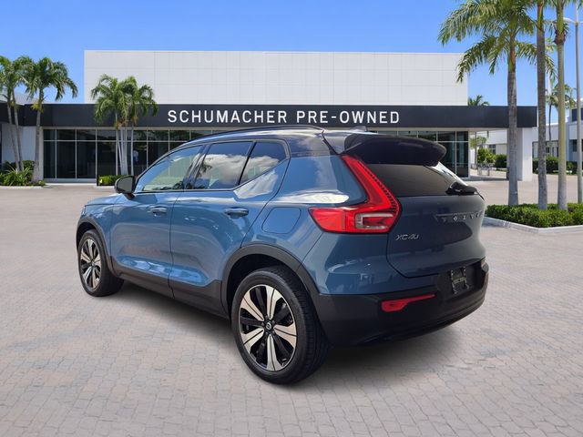 Used 2023 Volvo XC40 Recharge Plus image 5