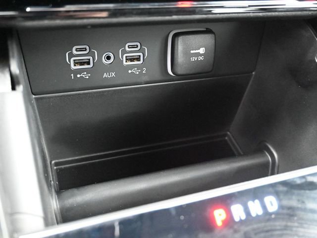 Used 2024 Jeep Grand Cherokee Laredo X image 25