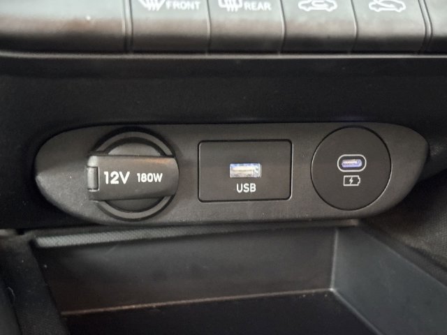 Used 2024 Hyundai Elantra SEL FWD image 30