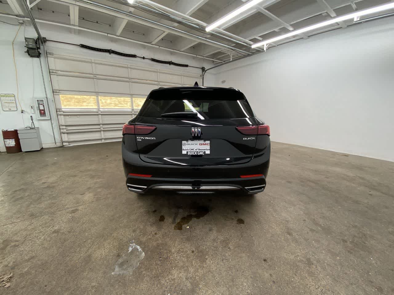 Used 2025 Buick Envision Sport Touring image 5