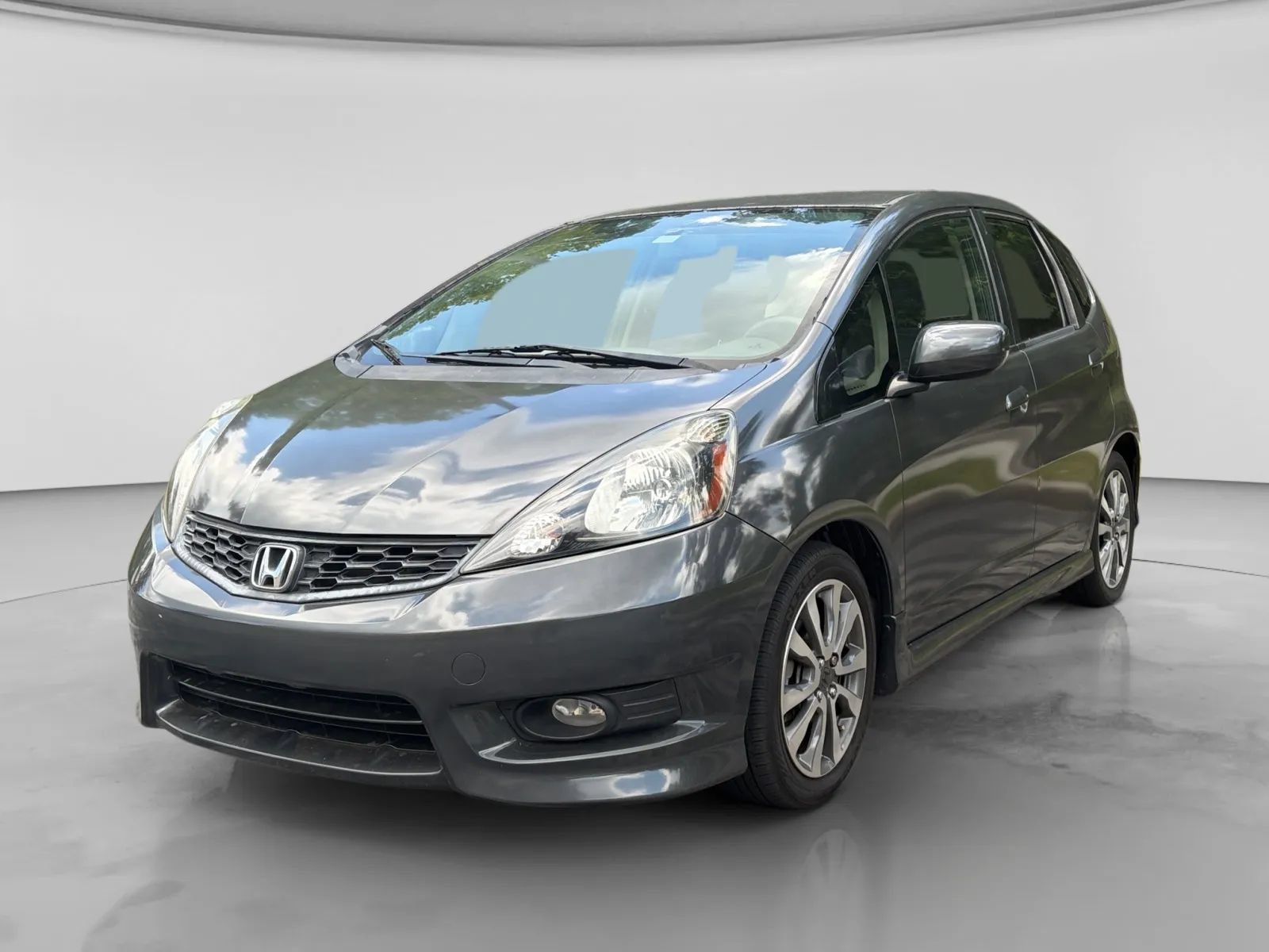 Used 2013 Honda Fit Sport image 1