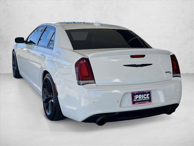 Used 2023 Chrysler 300 C image 3
