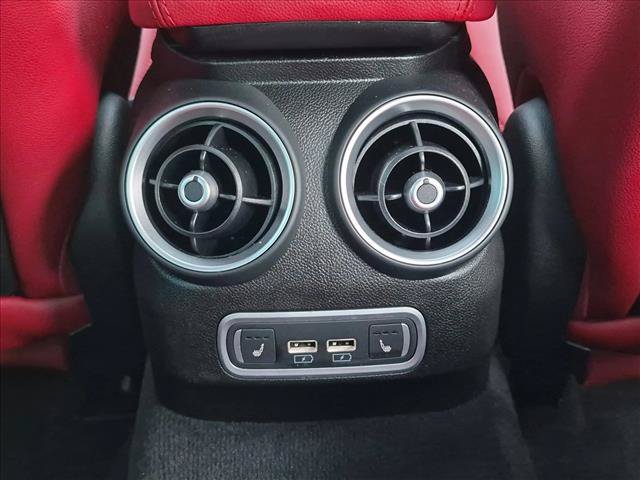 Used 2025 Alfa Romeo Giulia w/ Veloce Package Rwd image 18