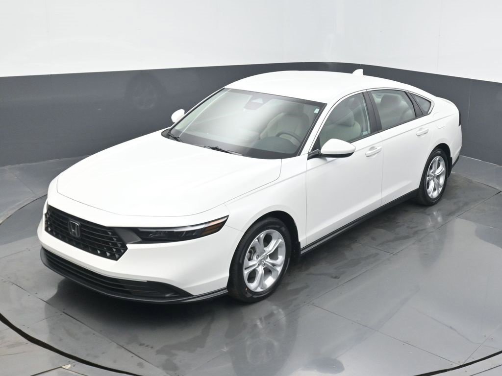 Certified 2024 Honda Accord LX image 9