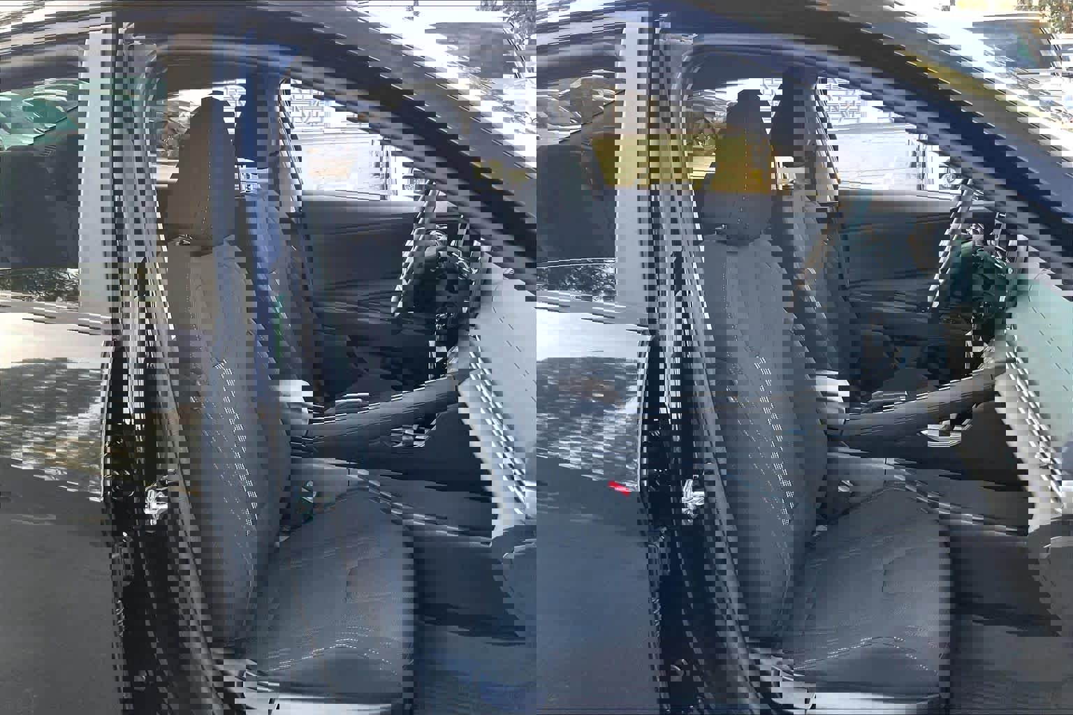 Used 2024 Hyundai Elantra SE image 10