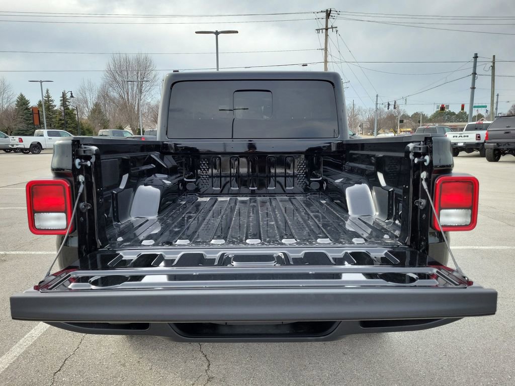 New 2026 Jeep Gladiator Sport AWD/4WD image 10