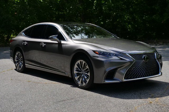 Used 2019 Lexus LS 500 w/ Luxury Package RWD image 4