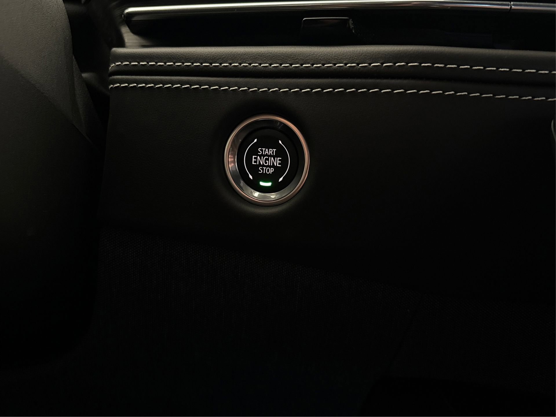 New 2026 Cadillac Escalade ESV Platinum Luxury image 28